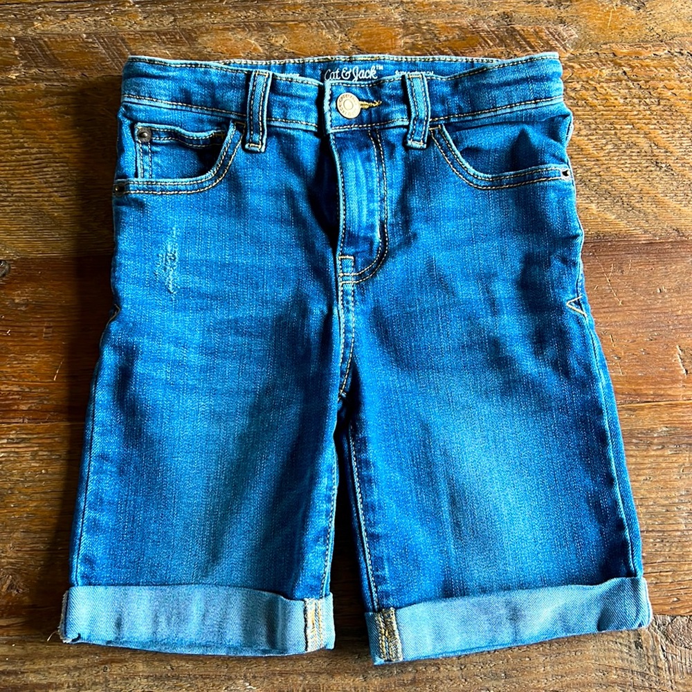 Cat & Jack Boys 7 Super Stretch Denim Bermuda Shorts